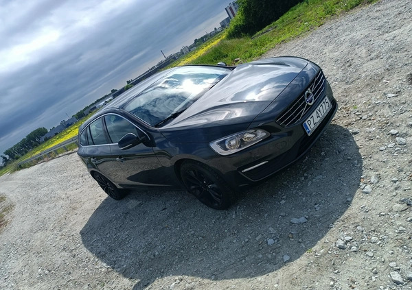 Volvo S60 cena 109000 przebieg: 92000, rok produkcji 2019 z Rzeszów małe 79